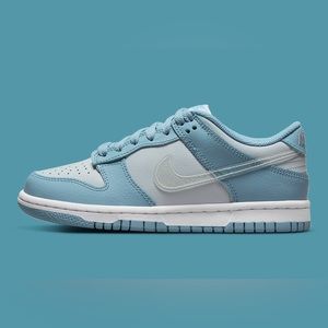 DUNK LOW GS "Clear Swoosh / Blue" Size 6.5Y!